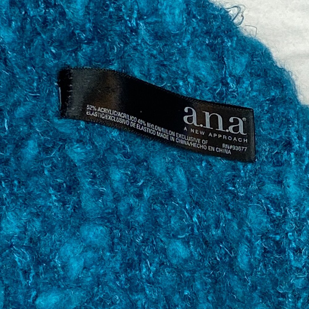 ANA Knit Beanie & Fringed Scarf 2 pc Set Turquoise Nubby Fuzzy Winter Cozy Chic - Picture 10 of 11